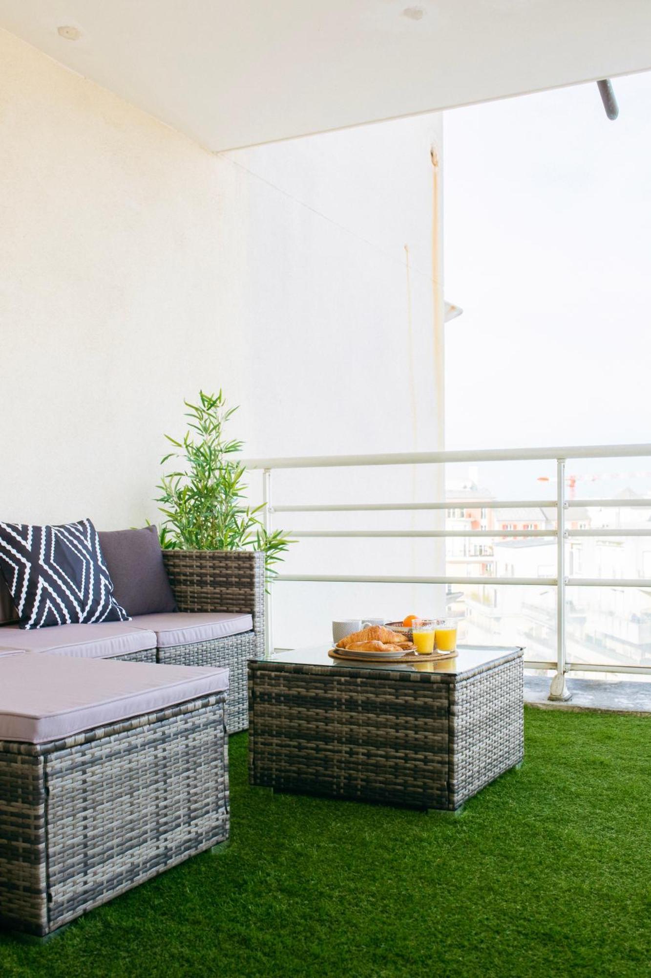 Apartment Magnifique 2 Pieces Avec Terrasse, Paris La Defense *